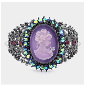 NWT Victorian Elegance by AJ purple ceramic cameo clamper bracelet. Right facing